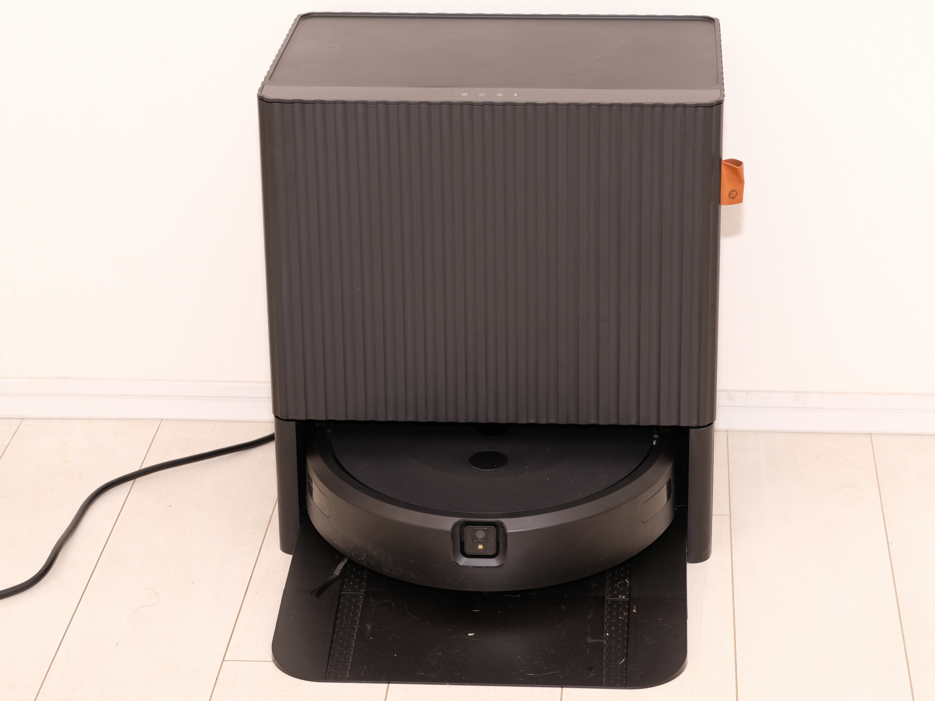 ロボット掃除機「Roomba Combo 10 Max ロボット+ AndWash 充電 ロボット掃除機「Roomba Combo 10 Max ロボット+ AndWash 充電