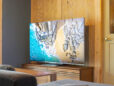 TCLのハイグレードテレビ「65C8K」レビュー。高精細映像とBang & Olufsen監修の音響に注目！