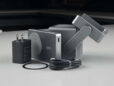 4台同時!? ワイヤレス充電機の”自信作”を発見。iPhone用のMagSafe対応モジュールは、モバイルバッテリにもなっちゃうぞ！