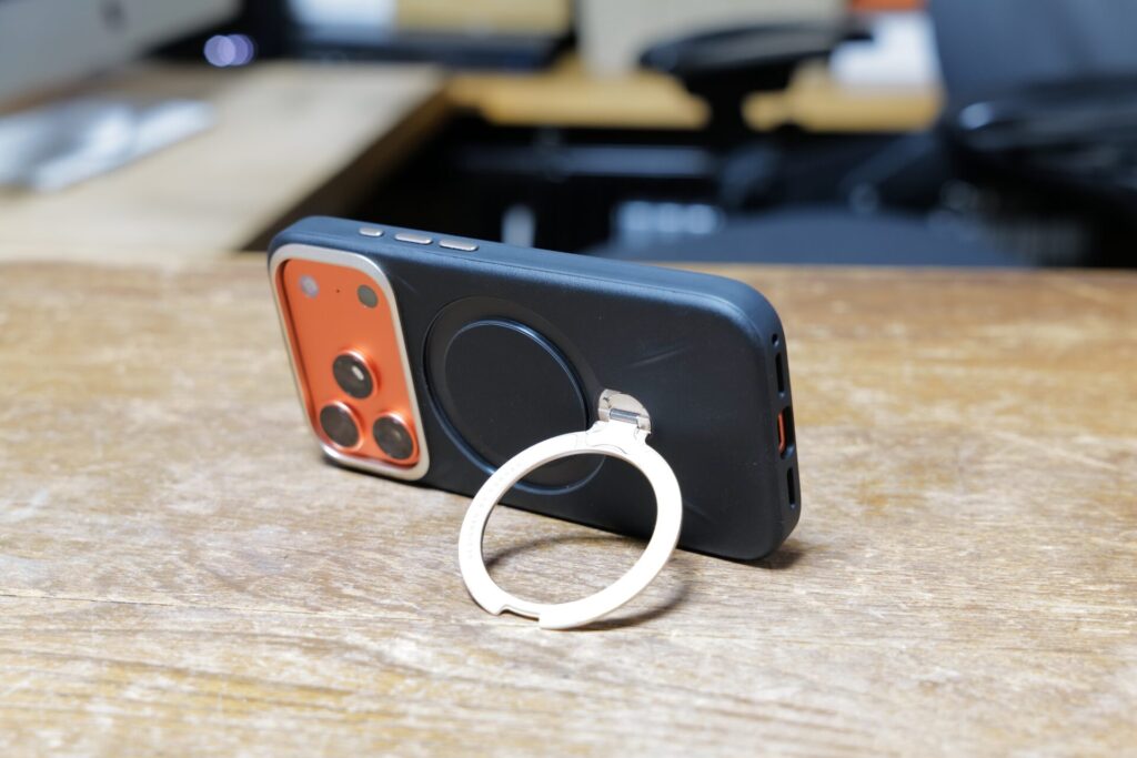 Ostand Q3のスタンド