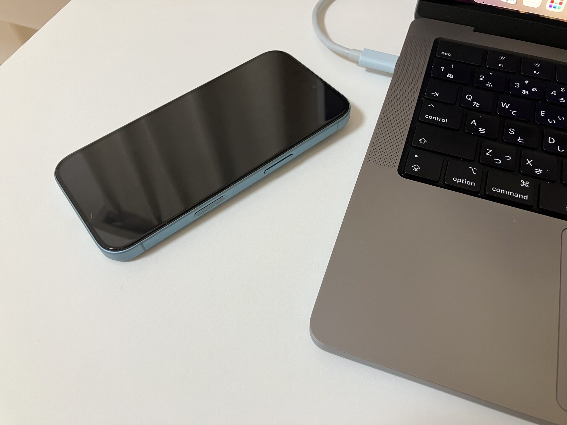 ⑧最後に、iPhoneをロックしてMacの近くに置けば準備完了です！